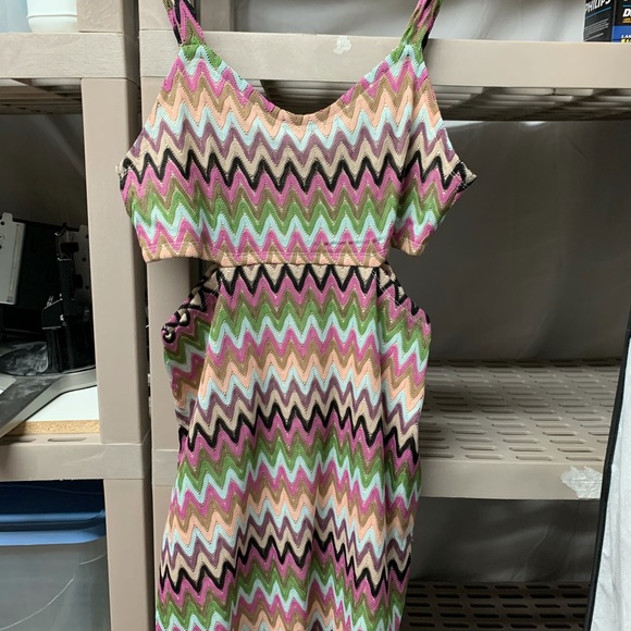 11 DRESSES FOR $200 - Picture 7 of 11